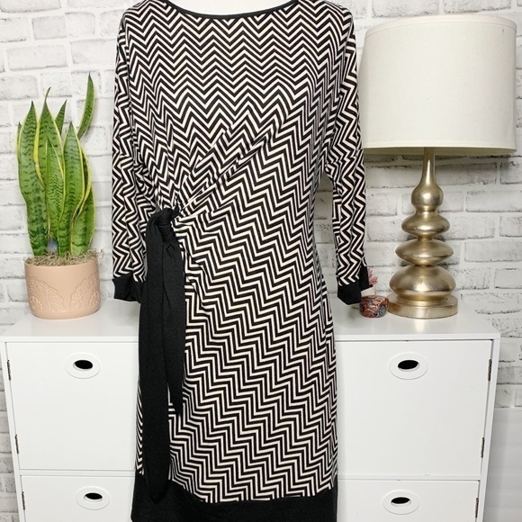 TIANA B Chevron Print Sweater Dress Side Tie Size 8 - Picture 1 of 8